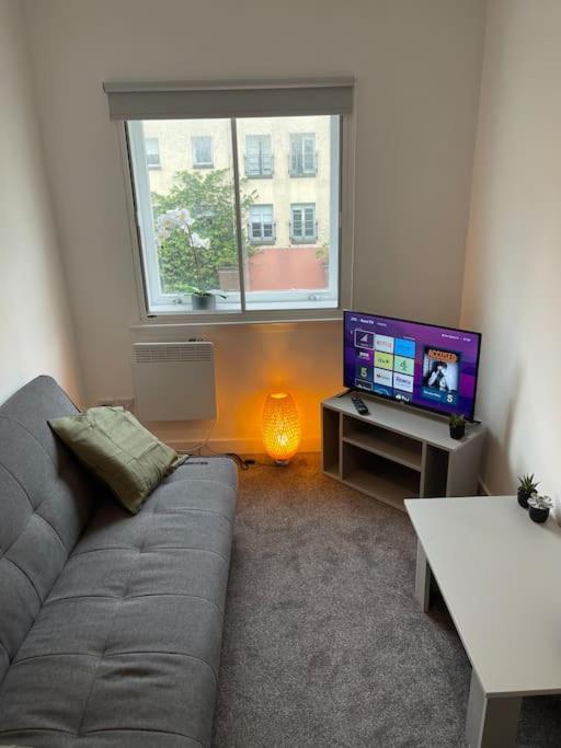 Modern 2 Bedroom City Apartment Глазго Экстерьер фото