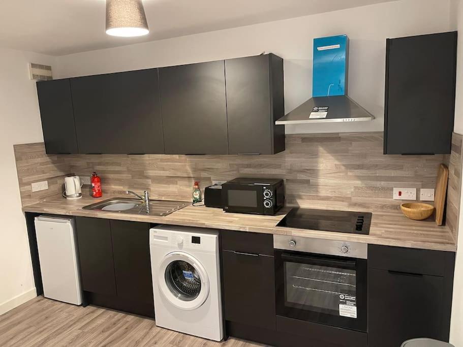 Modern 2 Bedroom City Apartment Глазго Экстерьер фото